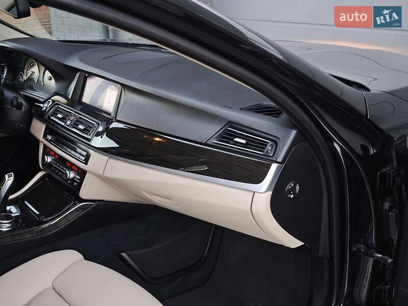 Седан BMW 5 Series 2016 в Луцке