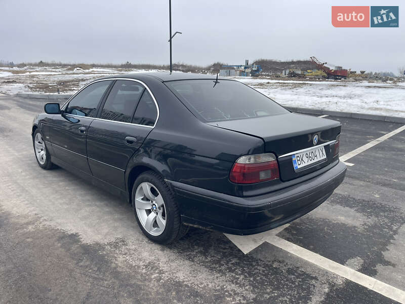 Седан BMW 5 Series 2001 в Ровно
