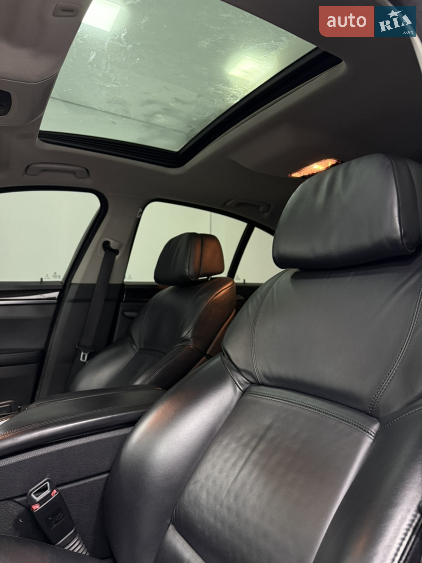 2014 BMW 5er - мініатюра 16
