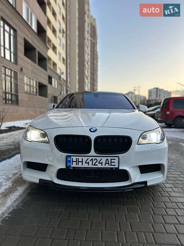 Седан BMW 5 Series 2011 в Одессе