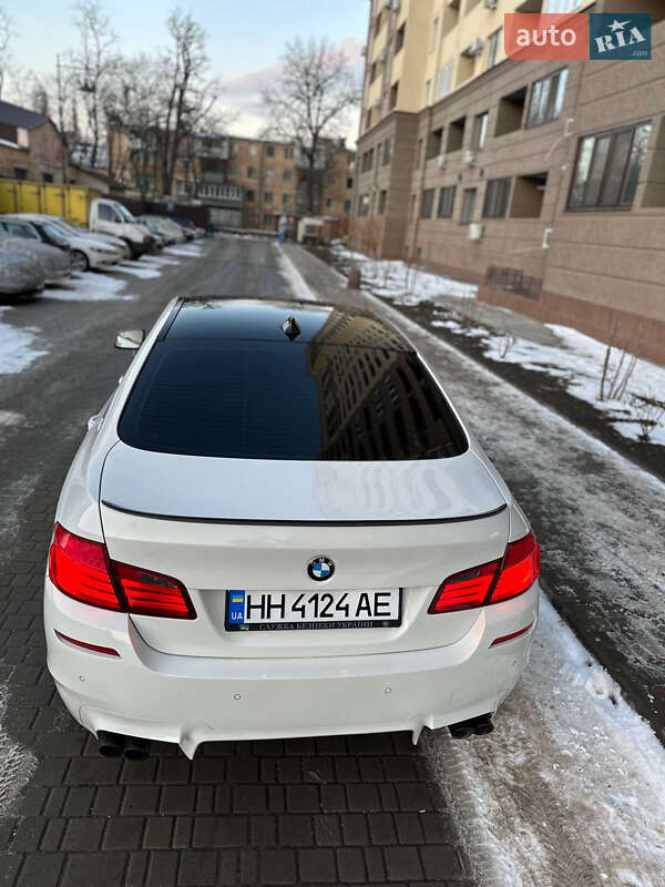 Седан BMW 5 Series 2011 в Одессе