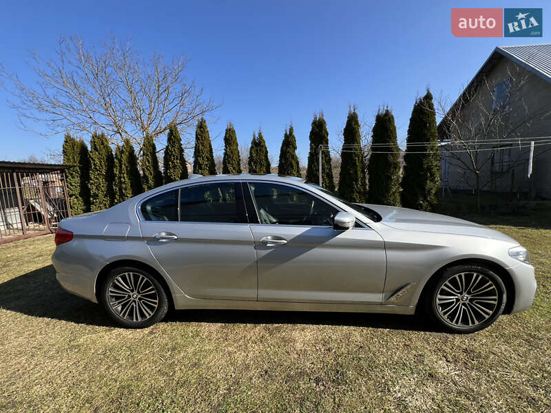 Седан BMW 5 Series 2017 в Львове
