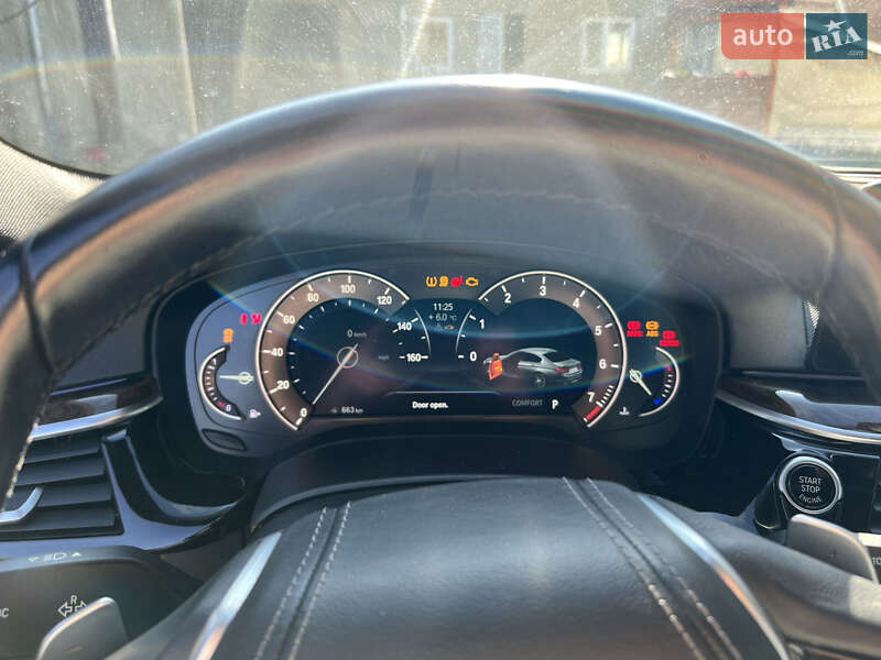 Седан BMW 5 Series 2017 в Львове