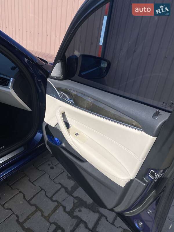 Седан BMW 5 Series 2019 в Біляївці