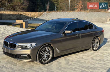 Седан BMW 5 Series 2017 в Львові