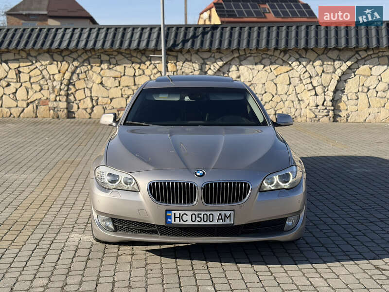 Седан BMW 5 Series 2011 в Львове