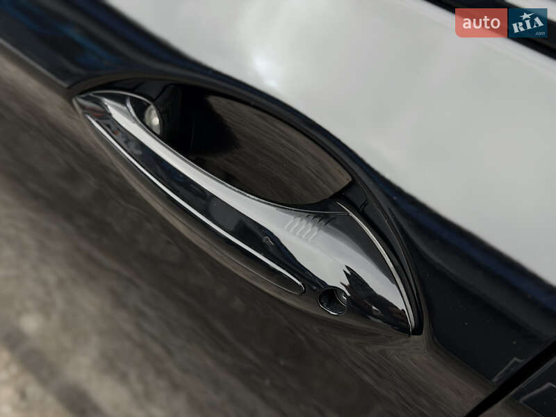 Седан BMW 5 Series 2013 в Житомире