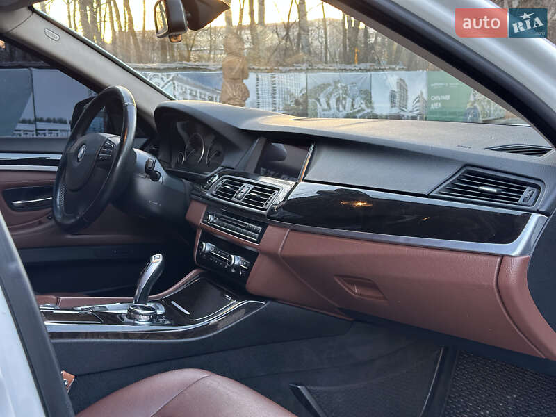 Седан BMW 5 Series 2013 в Днепре