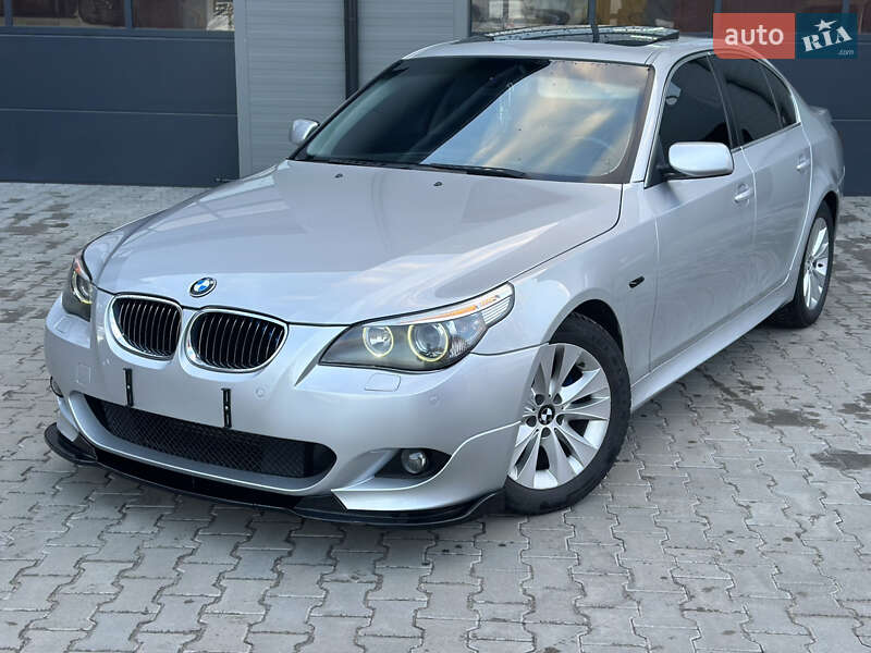 Седан BMW 5 Series 2004 в Сарнах