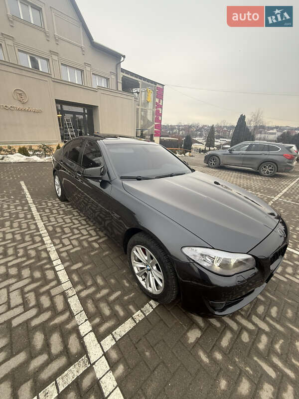 Седан BMW 5 Series 2011 в Черновцах