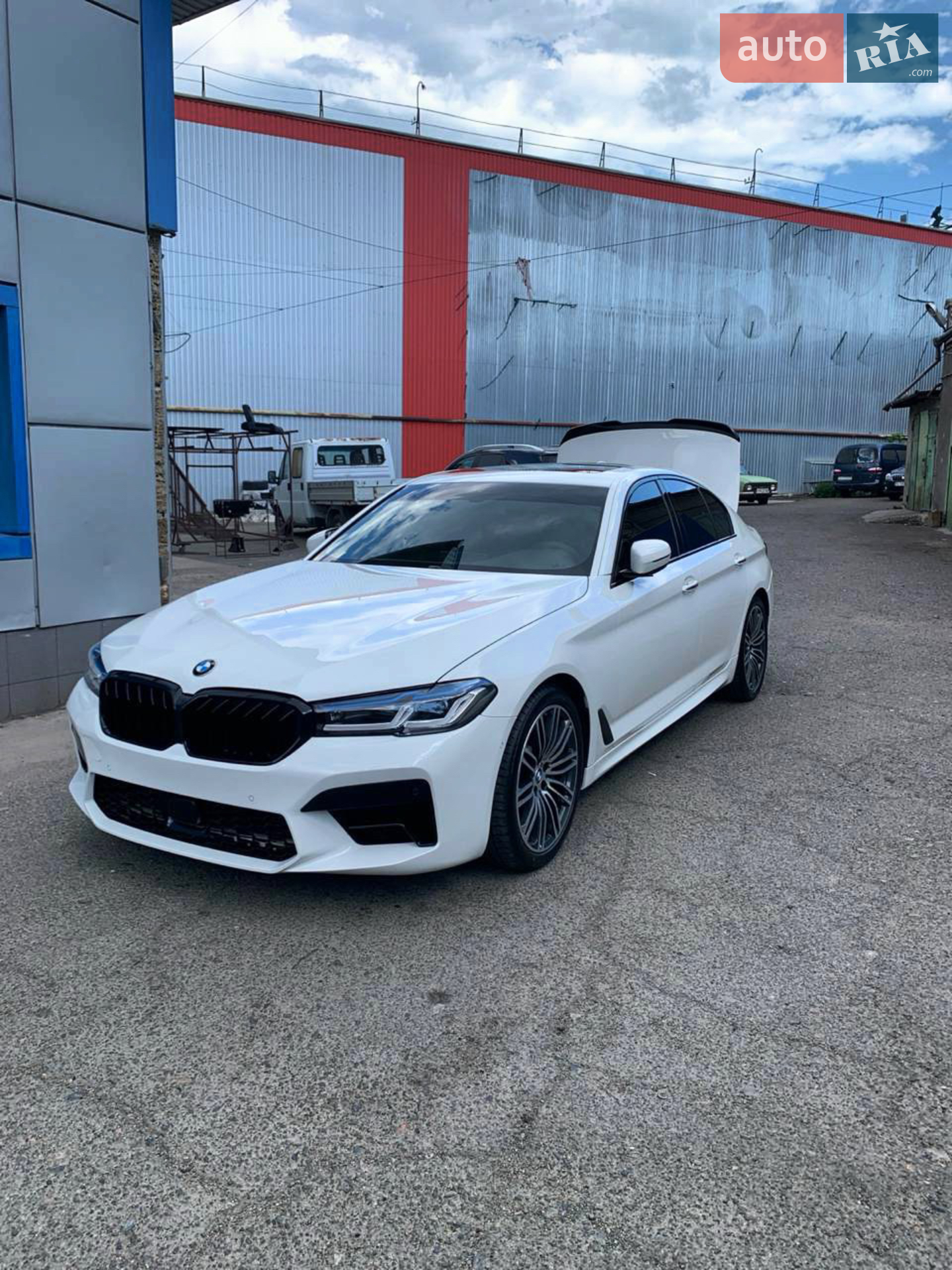 2017 BMW 5er - мініатюра 3