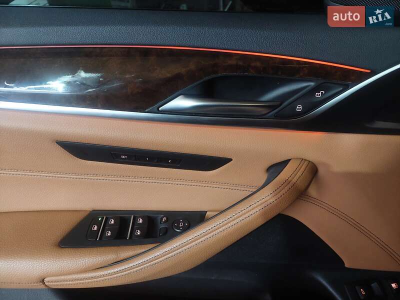 Седан BMW 5 Series 2018 в Голованевске