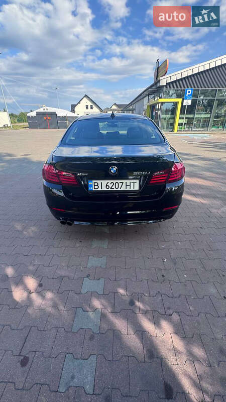 Седан BMW 5 Series 2012 в Львове