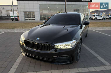 Седан BMW 5 Series 2017 в Мукачево