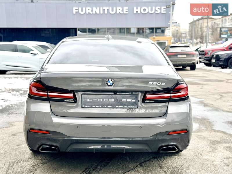 Седан BMW 5 Series 2022 в Киеве