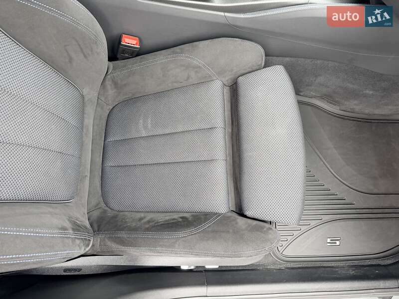 Седан BMW 5 Series 2022 в Киеве