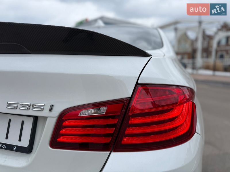 Седан BMW 5 Series 2015 в Киеве