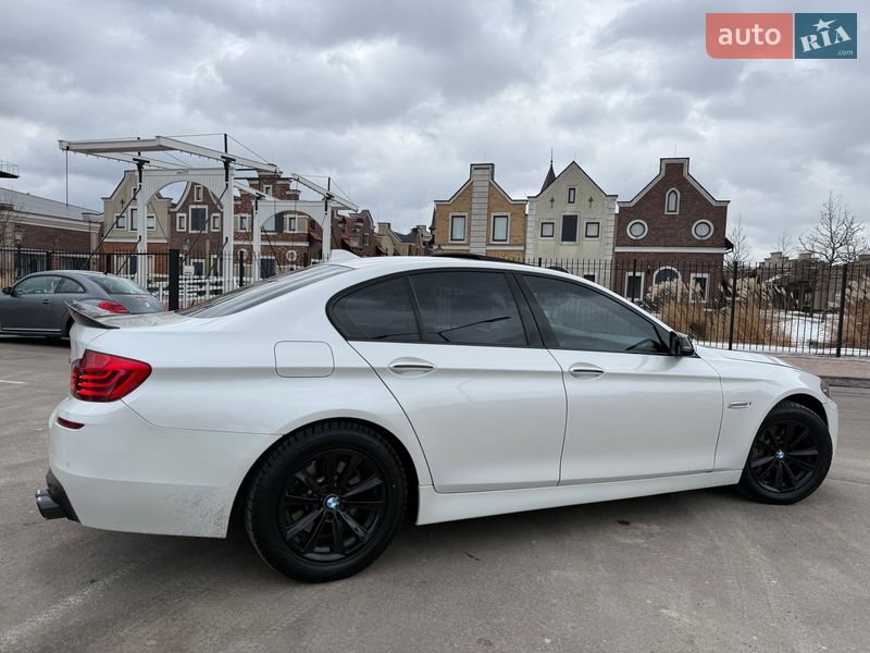 Седан BMW 5 Series 2015 в Киеве