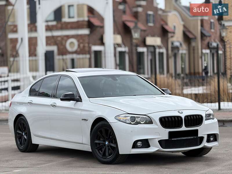 Седан BMW 5 Series 2015 в Киеве