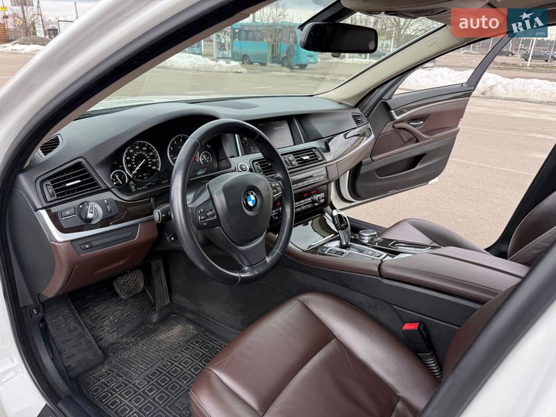 Седан BMW 5 Series 2015 в Киеве