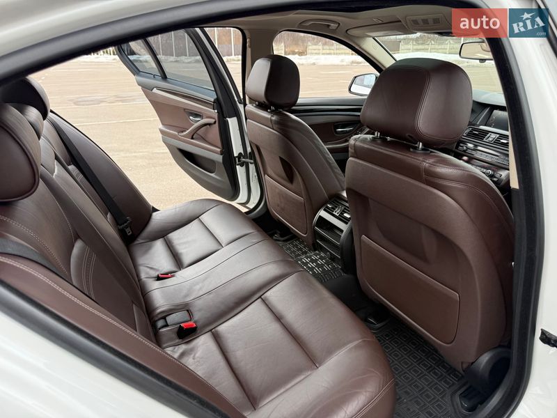 Седан BMW 5 Series 2015 в Киеве