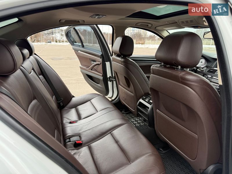 Седан BMW 5 Series 2015 в Киеве
