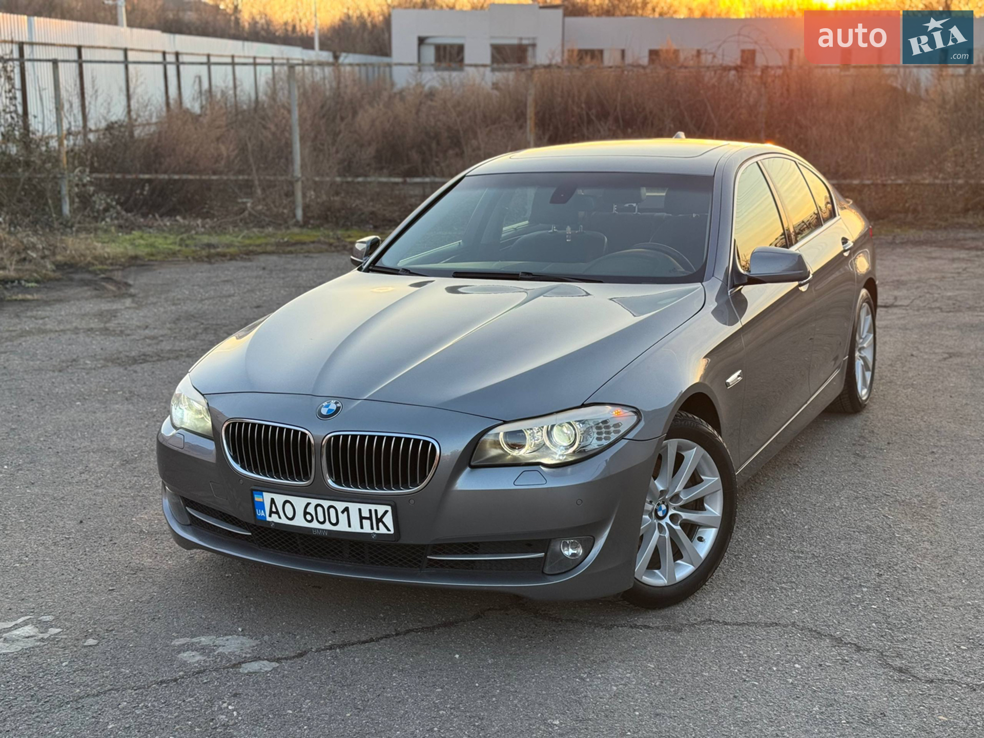 2010 BMW 5er - мініатюра 2