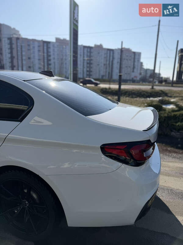 Седан BMW 5 Series 2017 в Ровно фото 10 Седан BMW 5 Series 2017 в Ровно