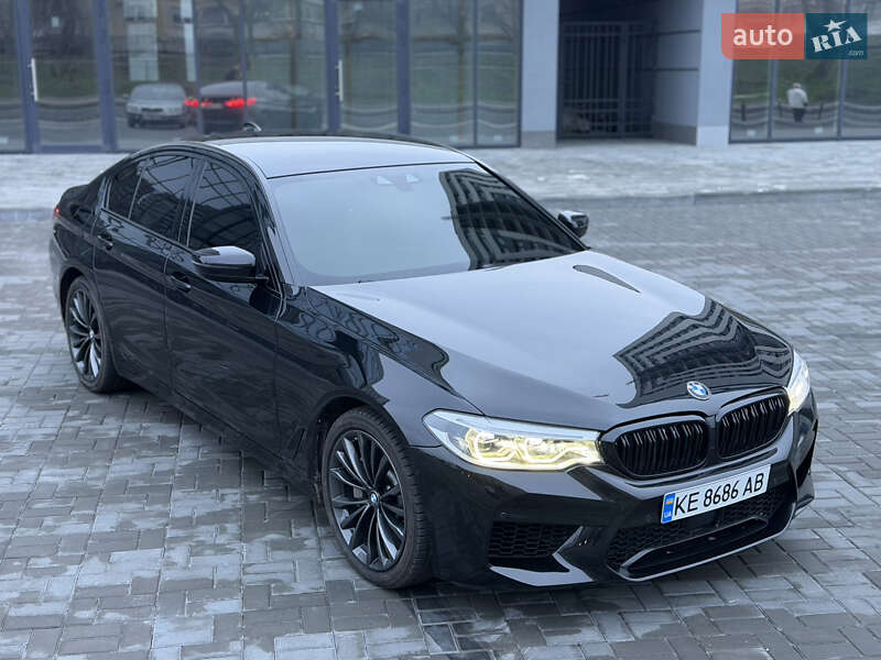 Седан BMW 5 Series 2017 в Днепре