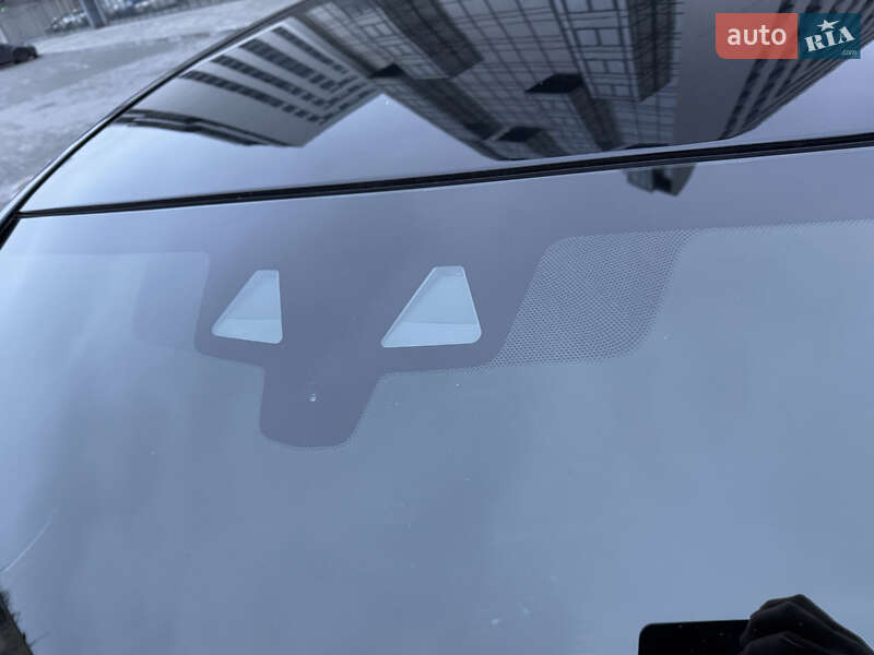 Седан BMW 5 Series 2017 в Днепре