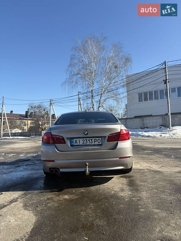 Седан BMW 5 Series 2011 в Буче