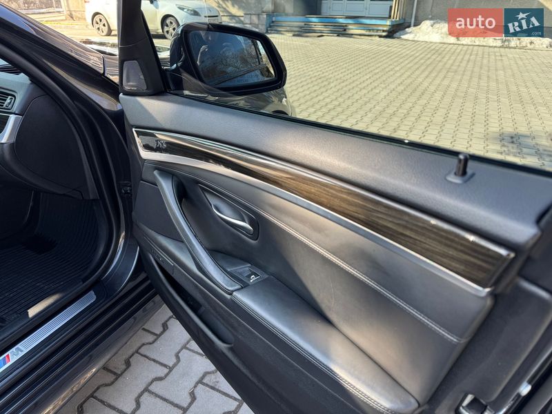 Седан BMW 5 Series 2014 в Луцке