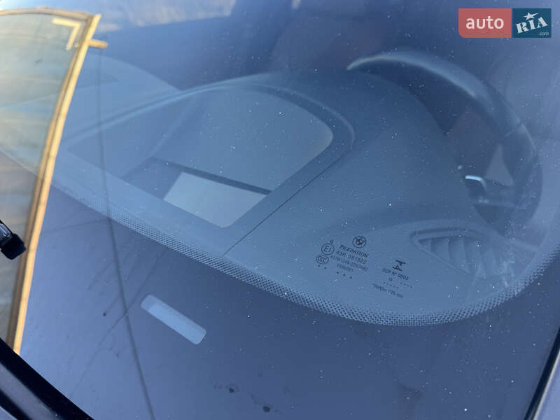 Седан BMW 5 Series 2013 в Остроге