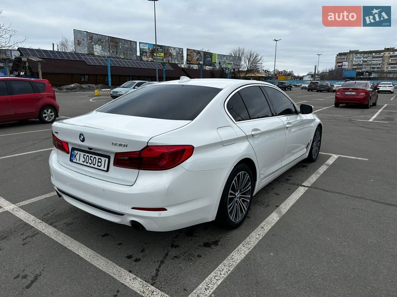 Седан BMW 5 Series 2019 в Киеве