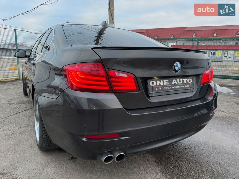Седан BMW 5 Series 2016 в Киеве