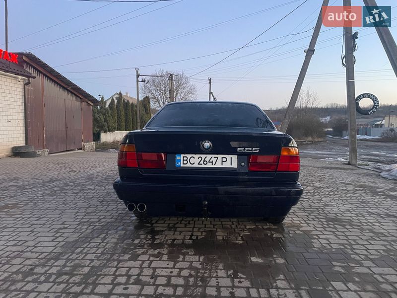 Седан BMW 5 Series 1993 в Тульчине