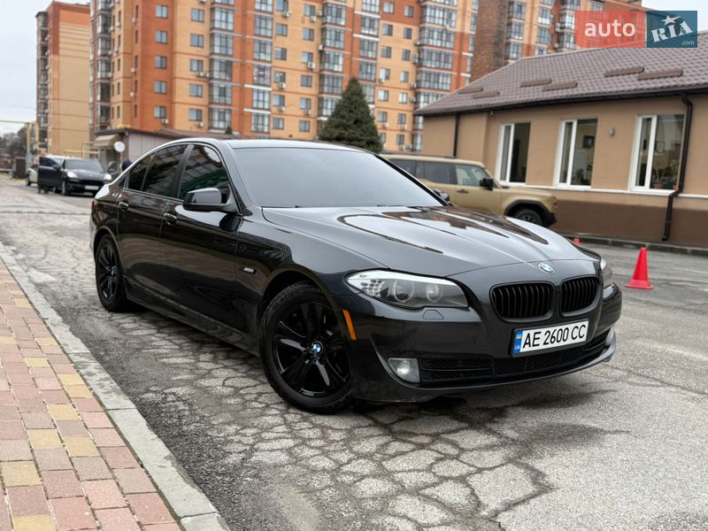 Седан BMW 5 Series 2012 в Днепре