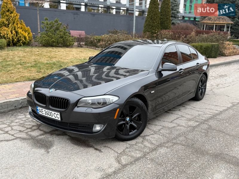 Седан BMW 5 Series 2012 в Днепре