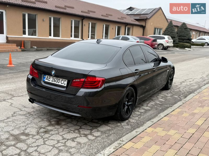Седан BMW 5 Series 2012 в Днепре