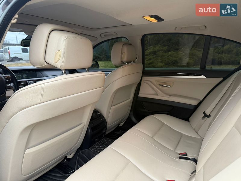 Седан BMW 5 Series 2012 в Днепре