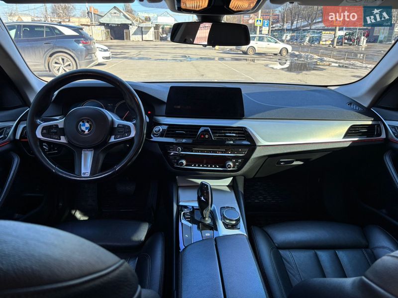 Седан BMW 5 Series 2017 в Хмельницком