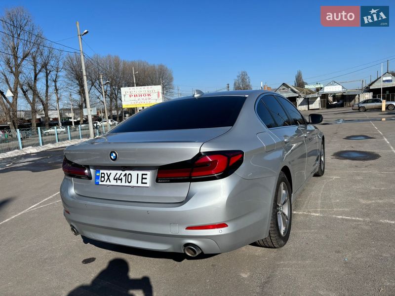 Седан BMW 5 Series 2017 в Хмельницком