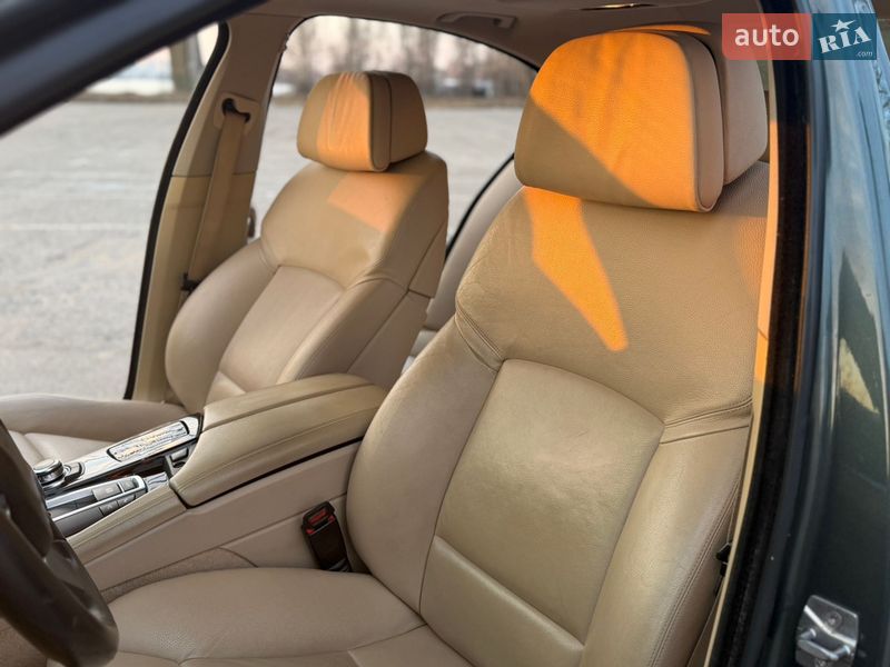 Седан BMW 5 Series 2011 в Киеве