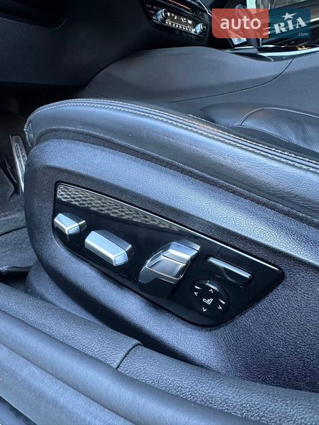 Седан BMW 5 Series 2018 в Львове