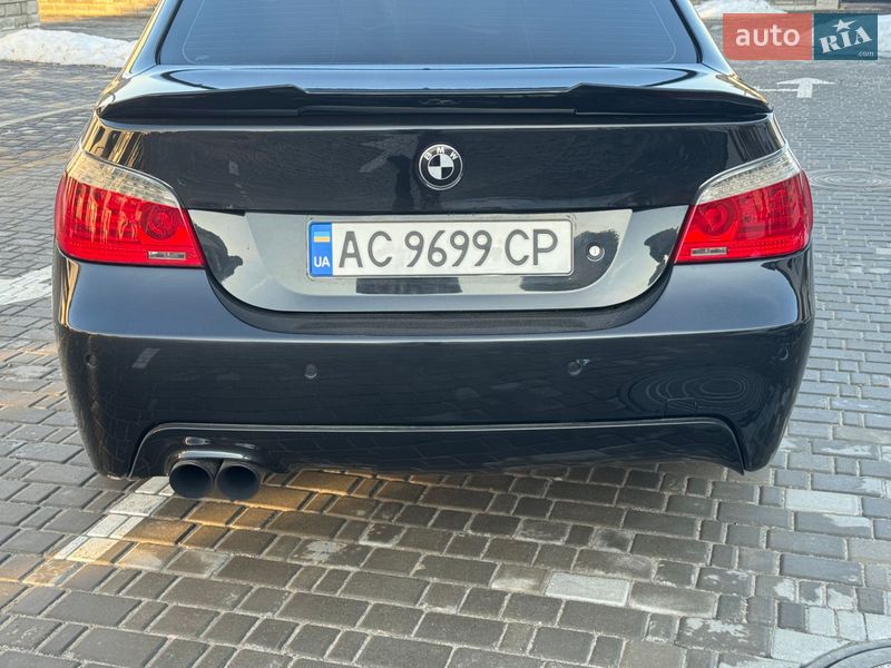 Седан BMW 5 Series 2005 в Вараше