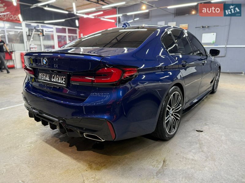 Седан BMW 5 Series 2018 в Мостиске