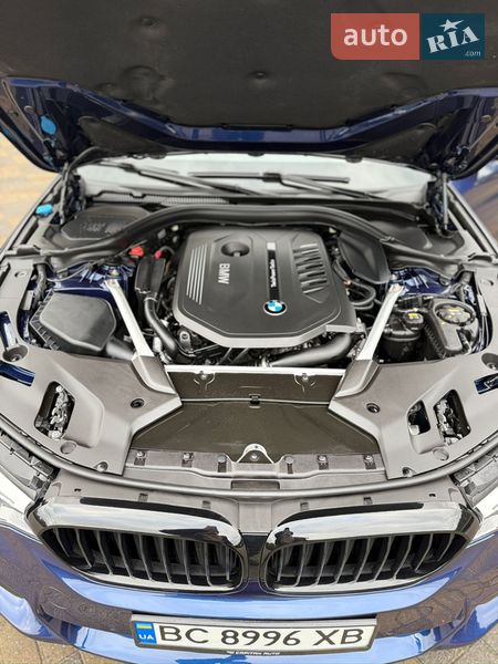 Седан BMW 5 Series 2018 в Мостиске