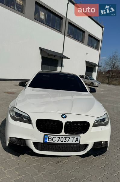 Седан BMW 5 Series 2012 в Трускавце