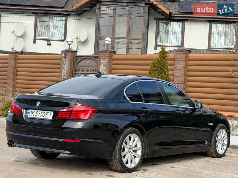 Седан BMW 5 Series 2012 в Киеве