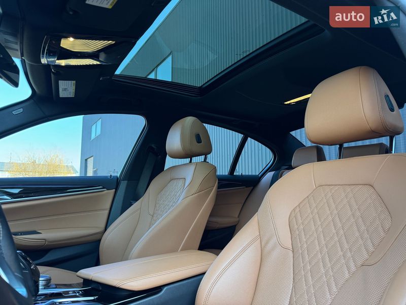 Седан BMW 5 Series 2022 в Черновцах